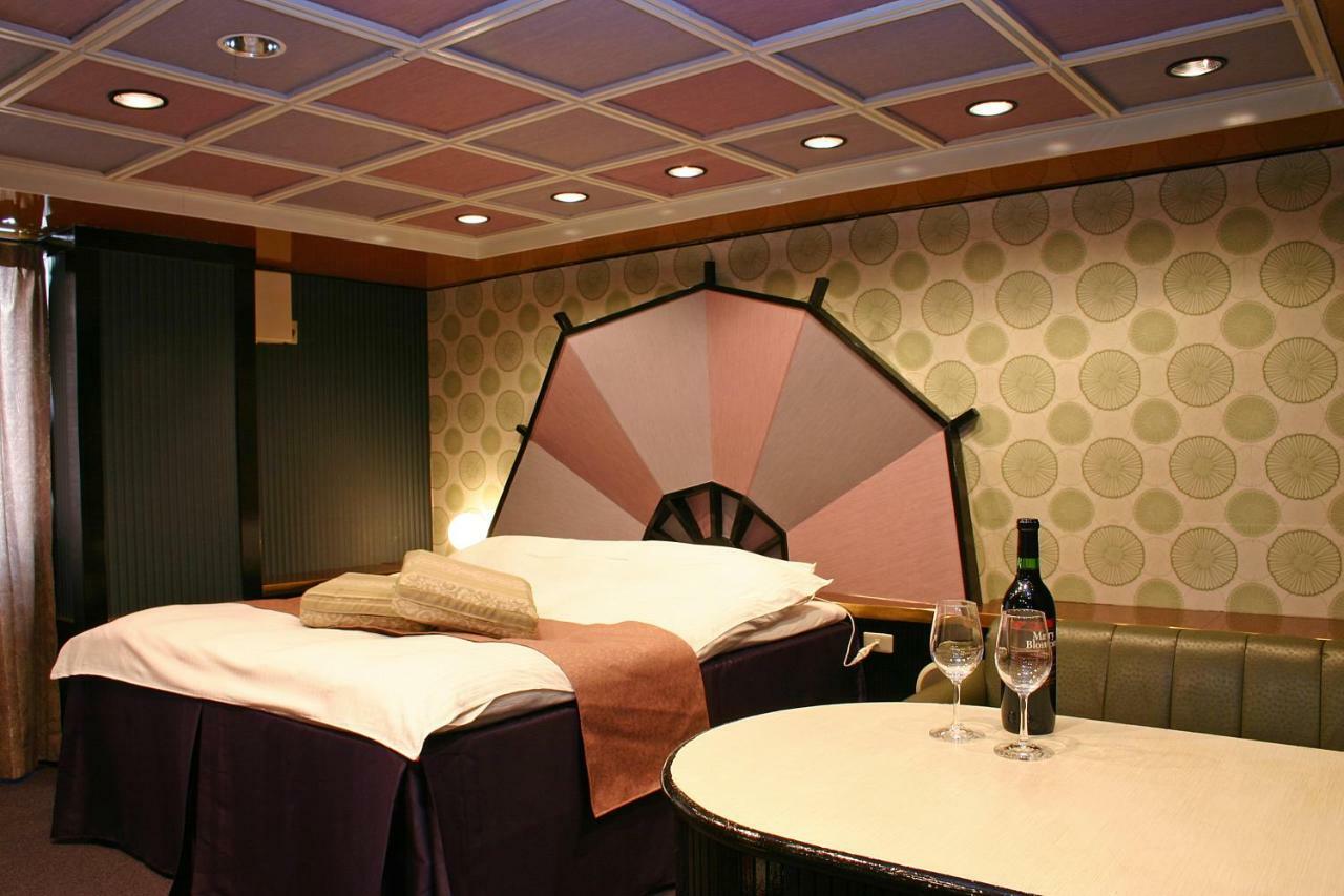 Hotel Chapel Story Sakaihigashi (Adults Only) Sakai  Exteriör bild