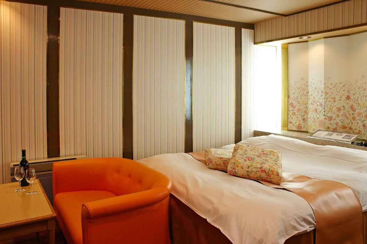 Hotel Chapel Story Sakaihigashi (Adults Only) Sakai  Exteriör bild